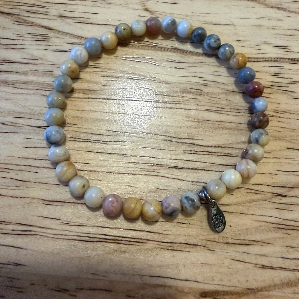 💎Bamboo leaf Energy Tiny Rituals stones bracelet beige neutrals colors - Picture 2 of 5